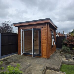 10125 - 8ft x 8ft Pent Log Cabin