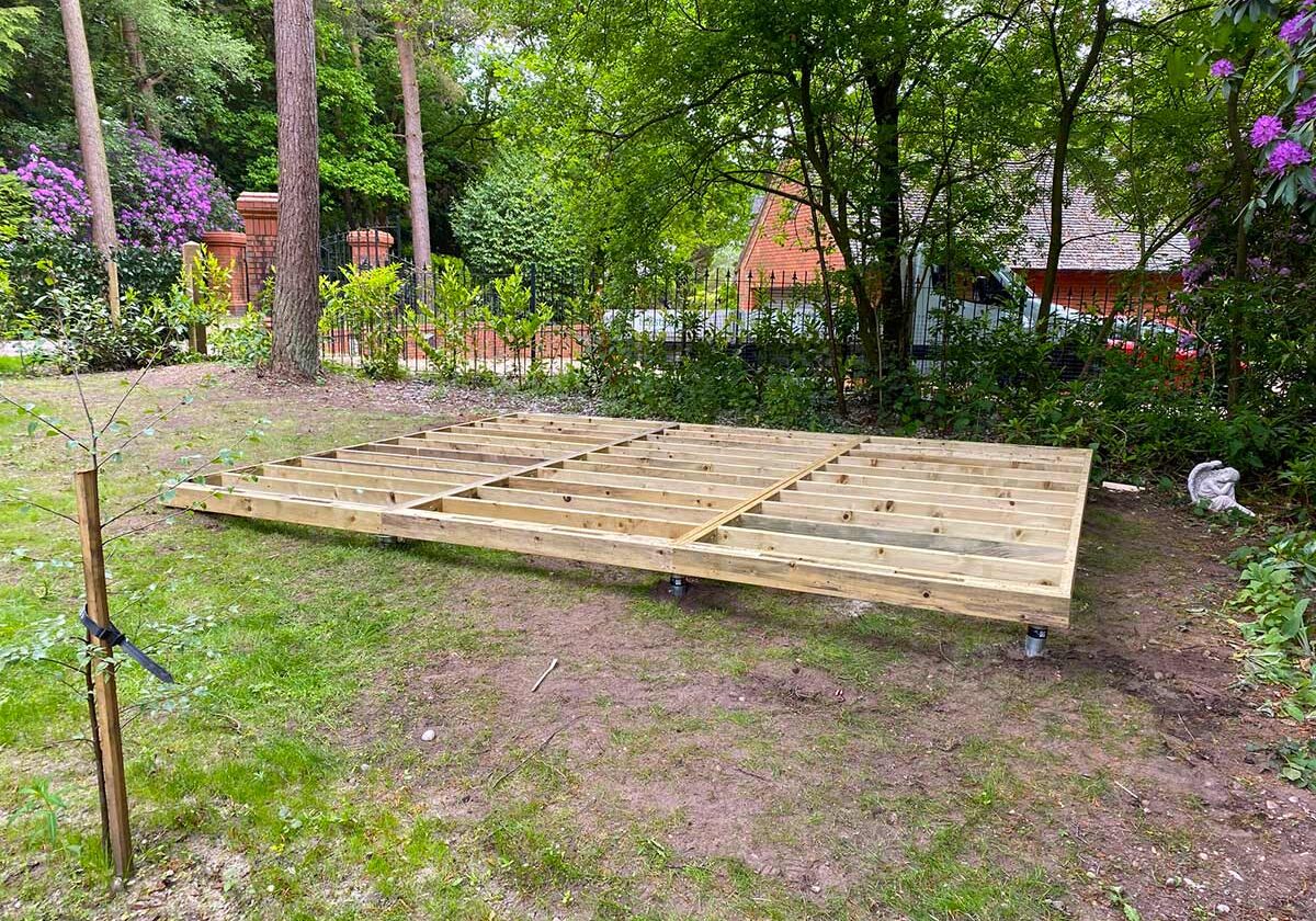 Ground screw foundation